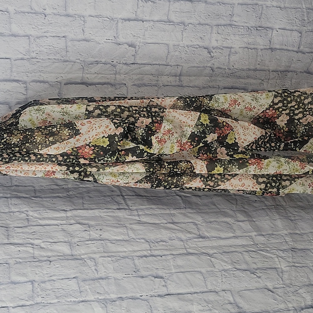 Sweet Pea Floral Long Kimono with Black and Pink Accents NWT - Picture 5 of 9